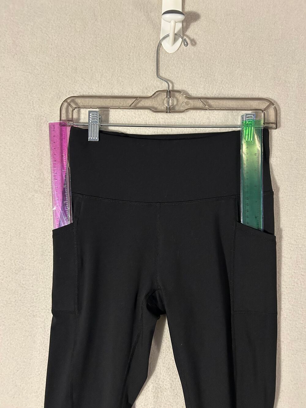 Reebok Women's Leggings Small Side Pockets Athletic Workout Athleisure